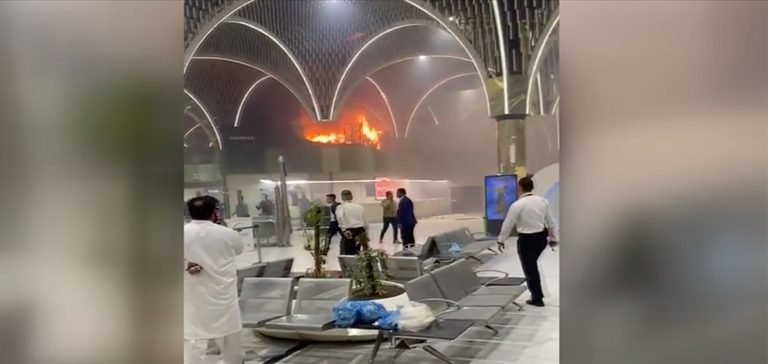 Bağdat Havalimanı’nda çıkan yangın söndürüldü