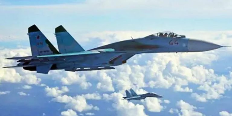 Rus savaş uçaklarından NATO gemilerine taciz