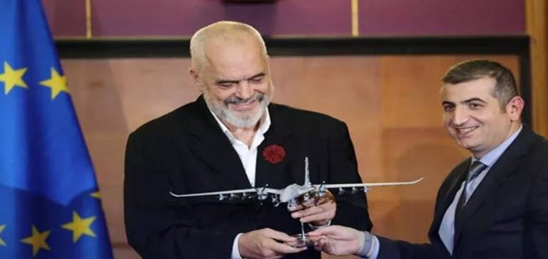 Arnavutluk, Bayraktar TB2 SİHA filosu satın alım anlaşmasını imzaladı
