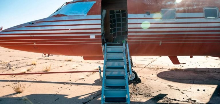 Elvis Presley’nin 15 milyon TL’lik uçağı açık artırmaya çıkıyor