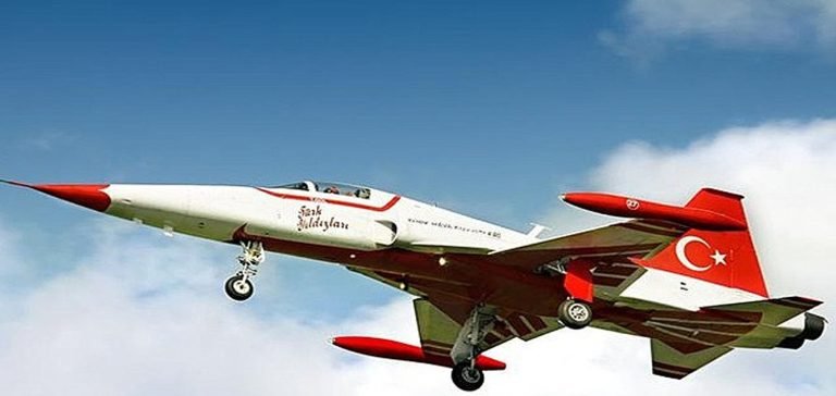 Konya’da askeri uçak düştü