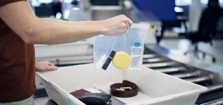 Uçuşlarda sıvı kısıtlaması İngiltere’de Haziran 2024’e kadar kaldırılacak