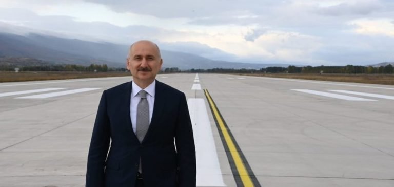 Bakan Karaismailoğlu: Havalimanlarımızda 182 milyon 334 bin yolcu ağırladık