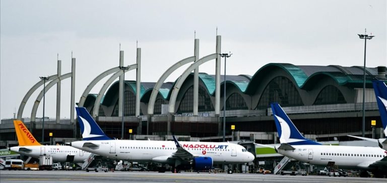 AnadoluJet, Sabiha Gökçen Havalimanı kalkış ve varışlı 48 seferini iptal etti