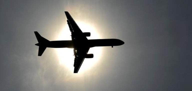 Polonya’dan kalkan uçak bomba alarmı nedeniyle Atina’ya indi