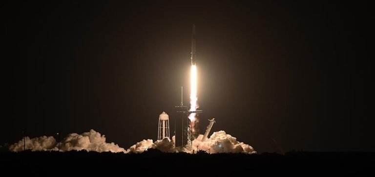 Çin ile Filipinler “kontrolsüz” roket enkazına karşı fırlatma uyarı sistemi oluşturacak