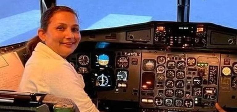 Pilot karı koca farklı uçak kazalarında hayatını kaybetti