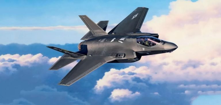 Hollanda’dan gönderilecek sekiz F-35 uçağının ay sonunda Polonya’da olması bekleniyor