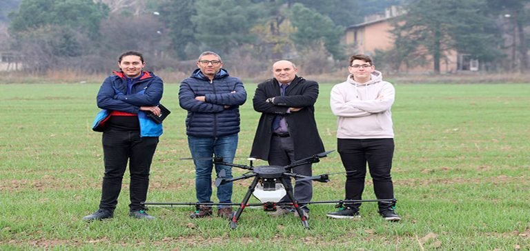 Bursa’nın 155 yıllık meslek lisesinde ilaçlama dronu üretildi