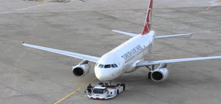 İSG’de push back aracının arızalanması nedeniyle hava trafiği aksadı