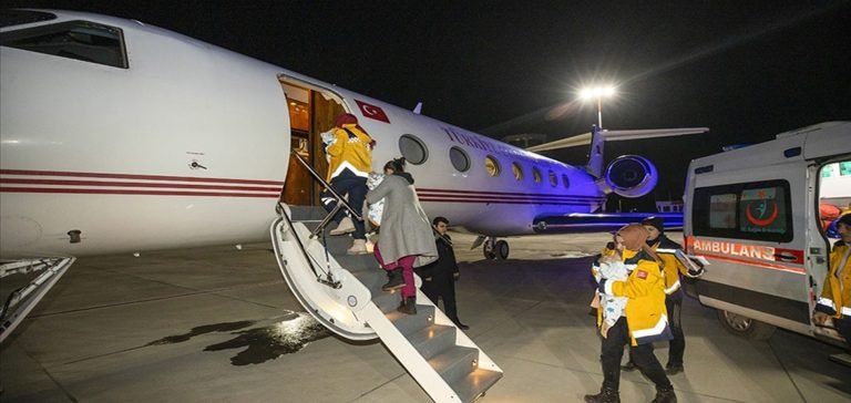 Cumhurbaşkanlığına ait uçak, deprem bölgesinden 15 bebeği Ankara’ya getirecek