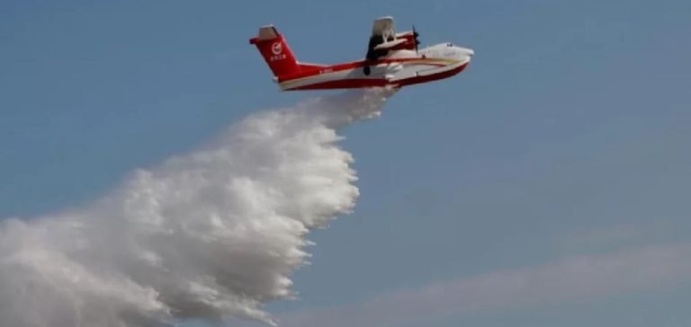Çin, yerli üretim yangın söndürme uçağının dördüncü prototipinin uçuş testini yaptı