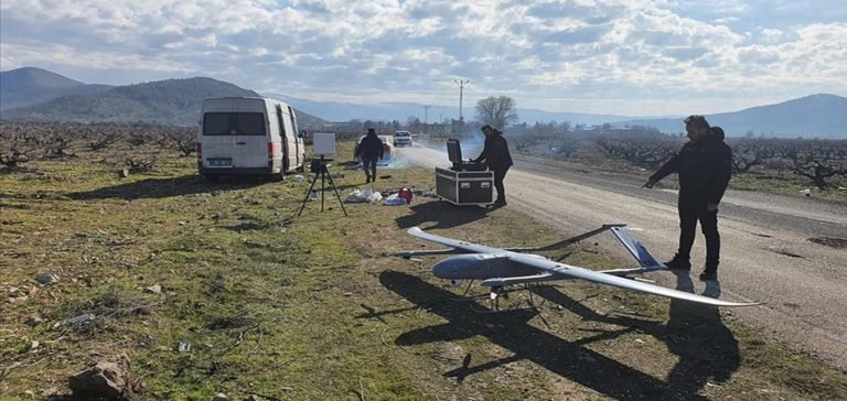 Baha ve Poyraz arama-kurtarma ekiplerinin “gözü” oldu