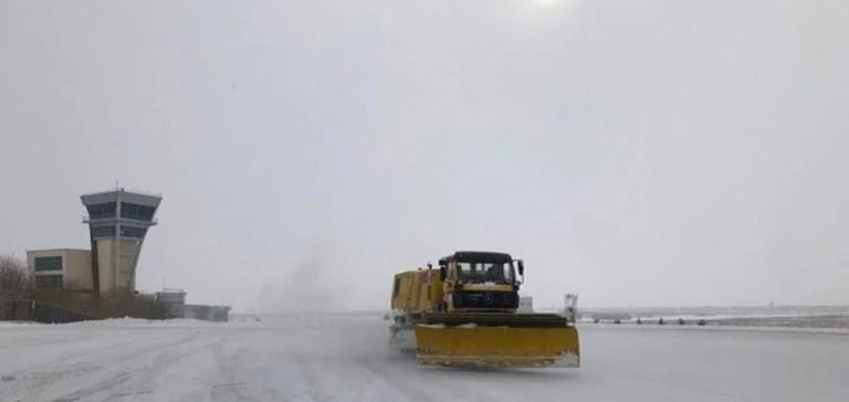 Iğdır’da yoğun sis nedeniyle Uçak seferleri iptal edildi