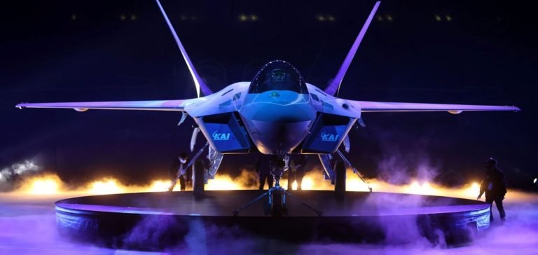 Milli Muharip Uçak’ın rakibini görücüye çıkardılar