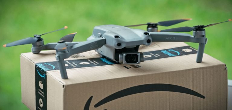 Drone ile teslimat yapan Amazon mevzuat meselesine takılıyor