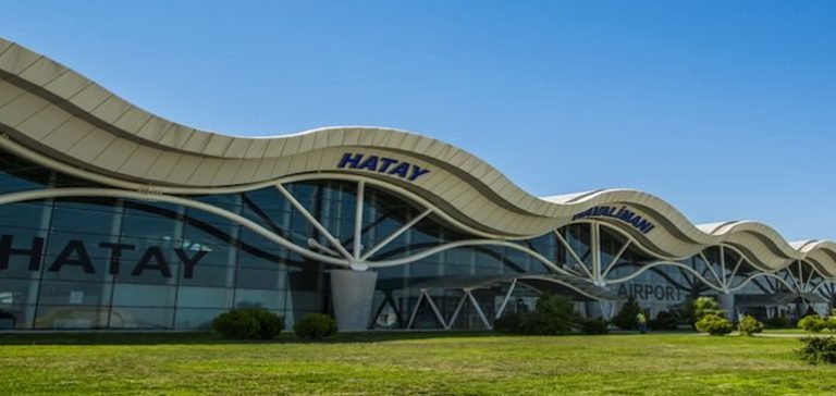 DHMİ deprem bölgesindeki uçuş trafiğini açıkladı