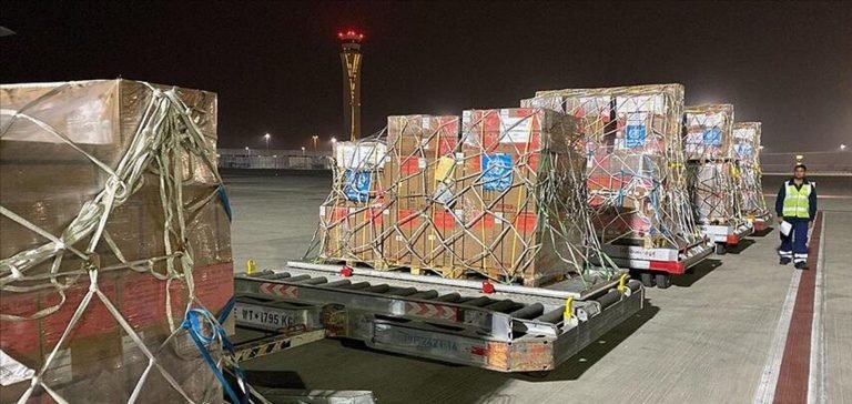 BAE’nin Türkiye ve Suriye’ye gönderdiği yardım malzemesi taşıyan uçak sayısı 220’ye ulaştı