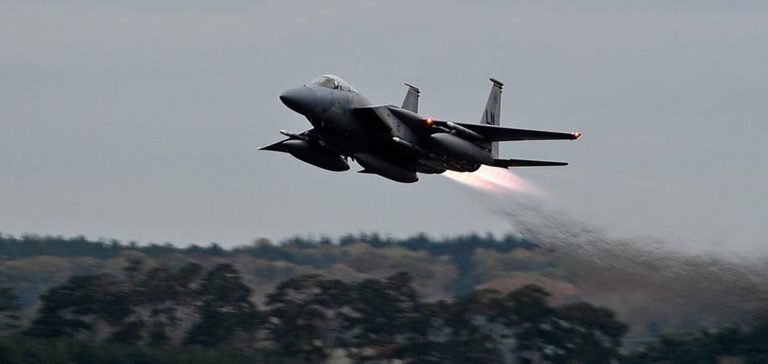 Polonya ve Slovakya, Ukrayna’ya savaş uçağı göndermeye hazır