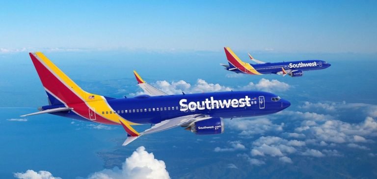 Southwest Airlines Pilotları, Uzun Süren Müzakerelerin Ardından %44’lük Maaş Artışını Kabul Etti