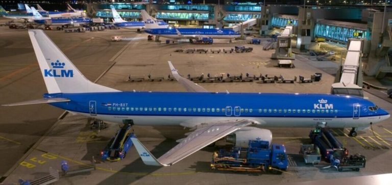 Schiphol havalimanı gece uçuşlarına kapatılacak