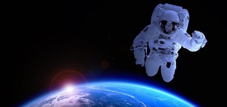 “Uzay yarışı” ile 1960’larda başlayan insanlı uçuşlar uzaydaki keşiflere ışık tutuyor