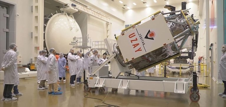 Yerli ve milli imkanlarla üretilen ilk gözlem uydusu İMECE, 11 Nisan’da fırlatılacak