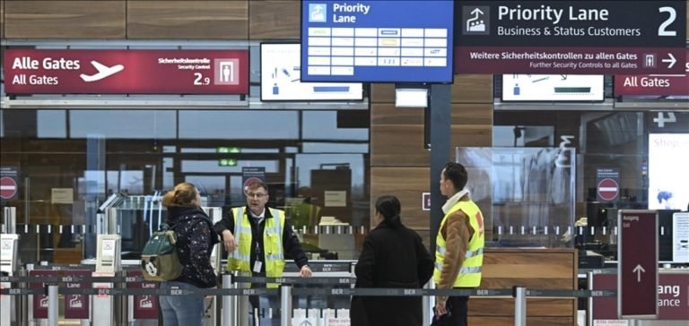 Berlin-Brandenburg Havalimanı’nda güvenlik personeli 24 Nisan’da greve gidecek