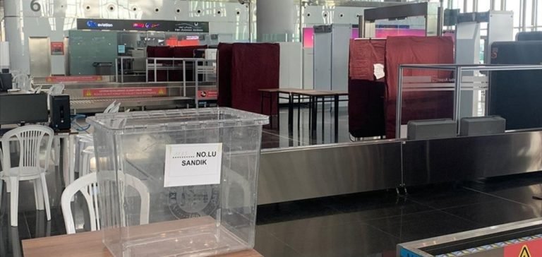 İstanbul Havalimanı’nda seçim sandıkları kuruldu