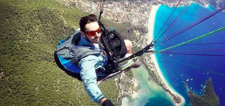 Milli paraşütçü uçuş sırasında vefat etti