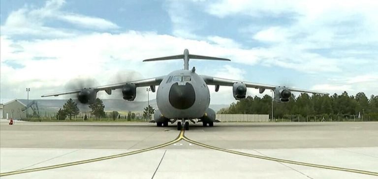 Sudan’da Türk tahliye uçağına ateş açıldı