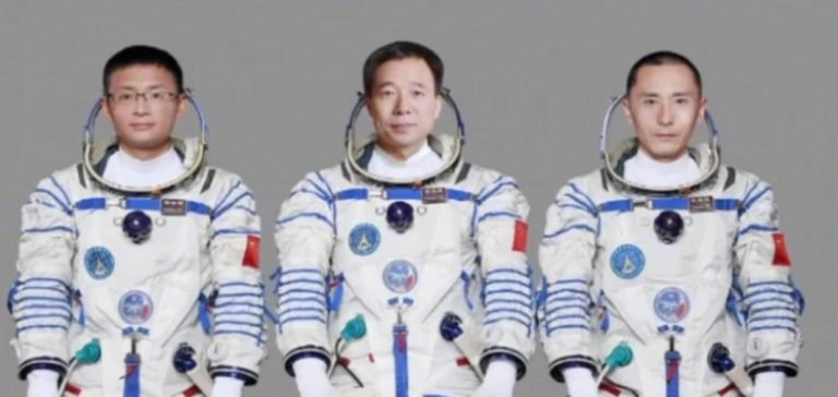 Çin ilk kez bir sivil taykonotu uzaya yollayacak