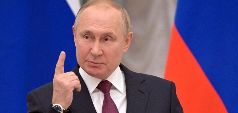 Putin, Gürcistan’a uçuş yasağını kaldırdı