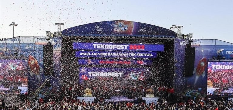 ASELSAN’ın TEKNOFEST yarışmalarında başarılı olan takımlar ödüllerini aldı