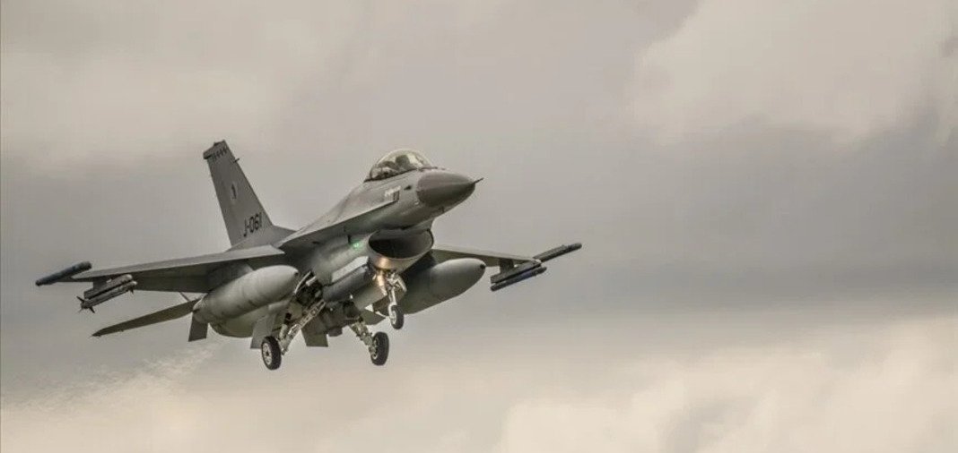 thumbs_b_c_4ded158056b4dd52413f2c41a1a9c1e4 (1) (1)