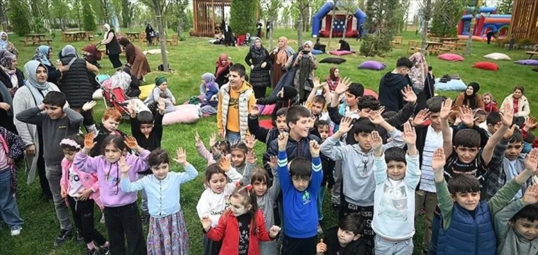 Atatürk Havalimanı Millet Bahçesi çocukları ağırladı