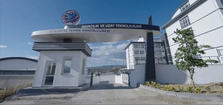 Türkiye’nin uzay ve havacılık teknolojisi alanında ilk meslek lisesi açıldı