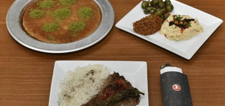 THY seçili uçuşlarda ve özel yolcu salonlarında Türk mutfağını tanıtıyor