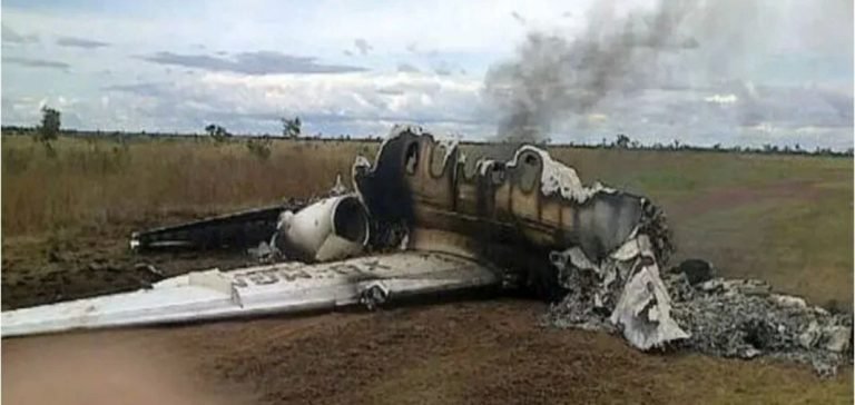 Venezuela hava sahasına giren uçağı düşürdü