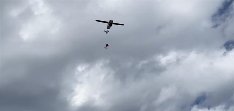 Japonya’da siparişler evlere gökten iniyor