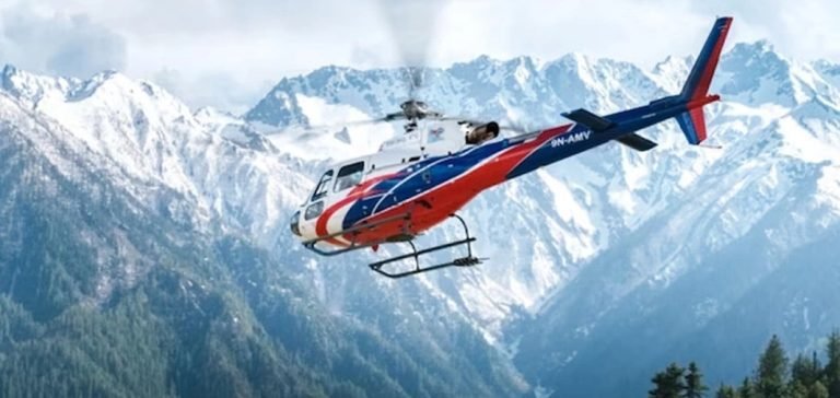 Turistleri taşıyan helikopter düştü: 6 kişi ölü