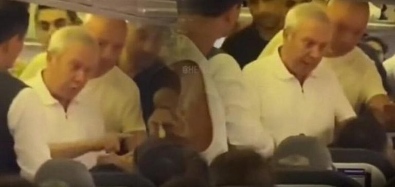 Uçakta kavga çıktı Aziz Yıldırım arada kaldı