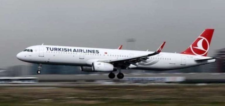THY Uçağı Bakü’ye Zorunlu İniş Yaptı