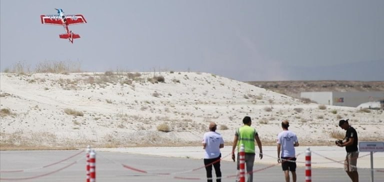 Model uçak ve helikopter tutkunları Eskişehir’de buluştu
