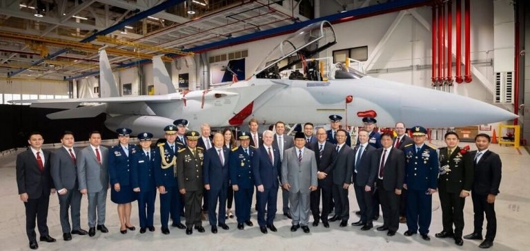 Endonezya 24 adet F-15EX savaş uçağı satın almak için Boeing ile anlaştı
