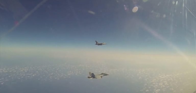 Türk ve Amerikan uçakları ile yakın hava desteği eğitimleri icra edildi