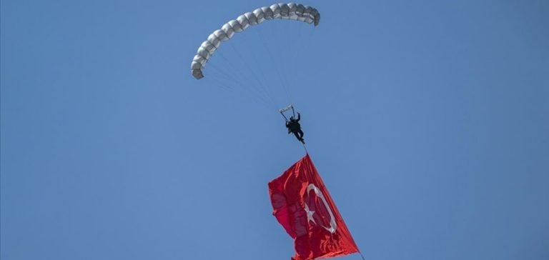 TEKNOFEST ikinci gününde yarışmalar, etkinlikler ve hava gösterileriyle devam ediyor