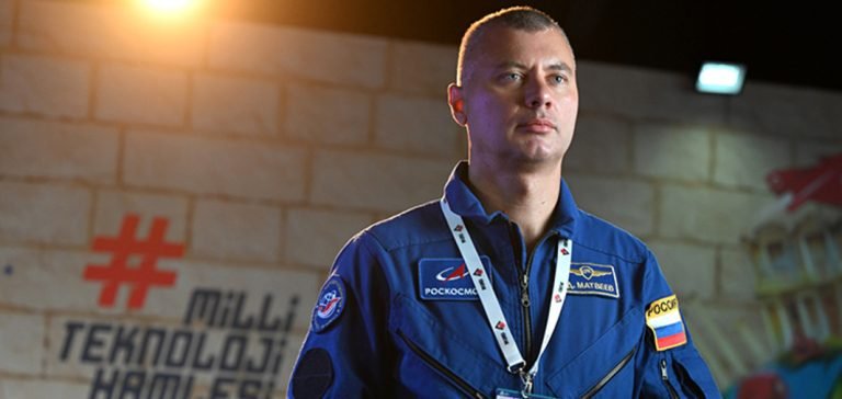 Astronotlar, TEKNOFEST İzmir’i ziyaret etti