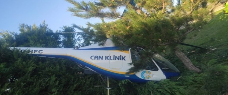 Afyonkarahisar’da Helikopter Kaza İnişi: İki Kişi Şanslı Bir Şekilde Kurtuldu
