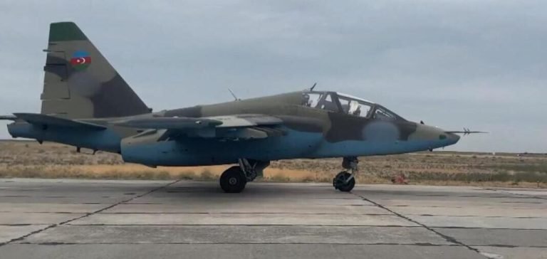 Azerbaycan Hava Kuvvetleri Tatbikata Başladı